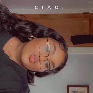 Meet your Posher, Kamilah